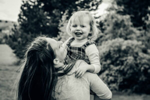 Mum and daughter at Oakwell Hall taken by Sophie Ransome Lifestyle Photographer